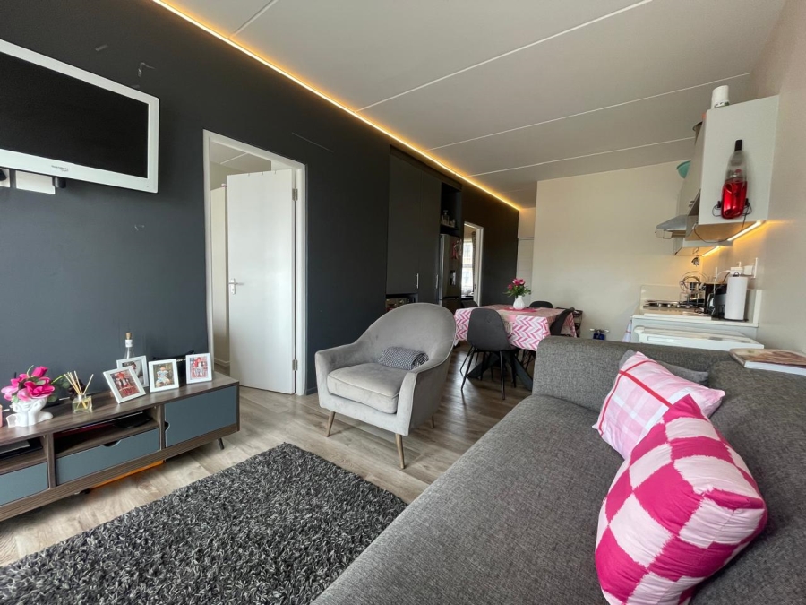 2 Bedroom Property for Sale in Ottery Western Cape
